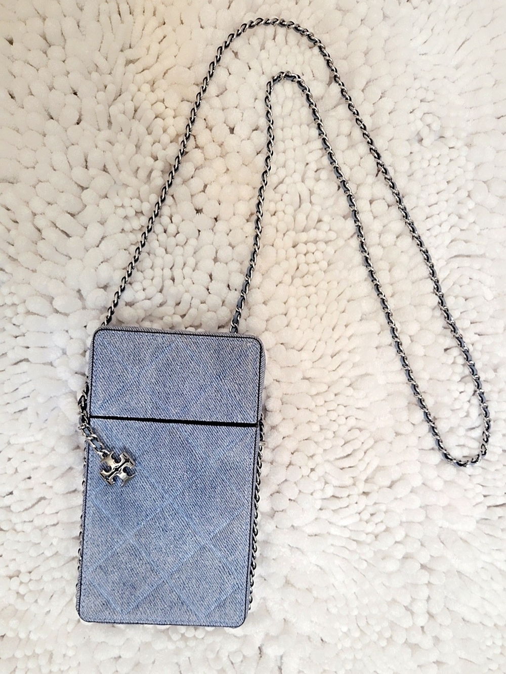 Chain Strap Quilted Crossbody Bag in Light Blue